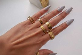 What does LR mean on a ring?