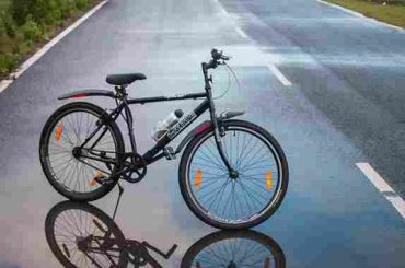 Here’s Why Cycling Clothing is So Expensive